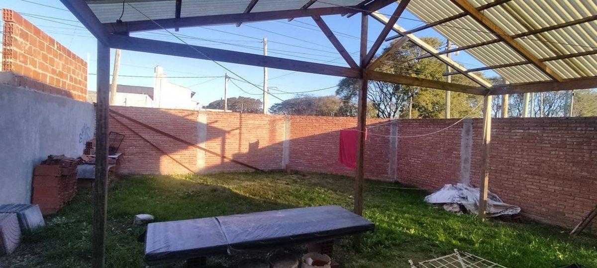 Foto de CASA 3 AMBIENTE VENTA BARRIO SANTA ANA GLEW, imagen 4