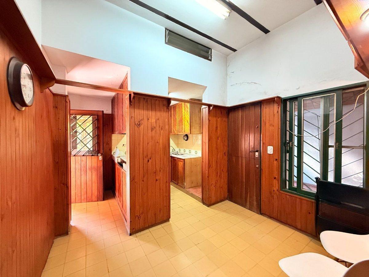 Foto de CASA VENTA 4 AMBIENTES JARDIN Y QUINCHO ADROGUE, imagen 2