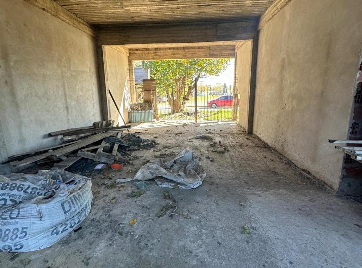 Foto de LOTE EN VENTA CON MEJORAS EN DON ORIONE, imagen 3