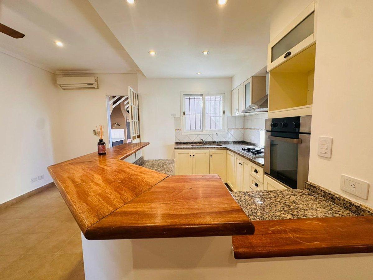 Foto de CASA 3 DORMITORIOS 2 BAÑOS EXCELENTE ZONA, imagen 3