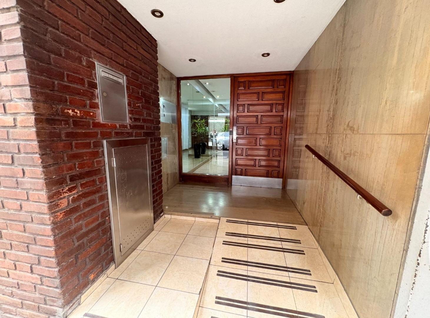 Foto de DPTO EN VENTA 4 AMB C/ PATIO BAUL Y GGE. CABALLITO, imagen 3