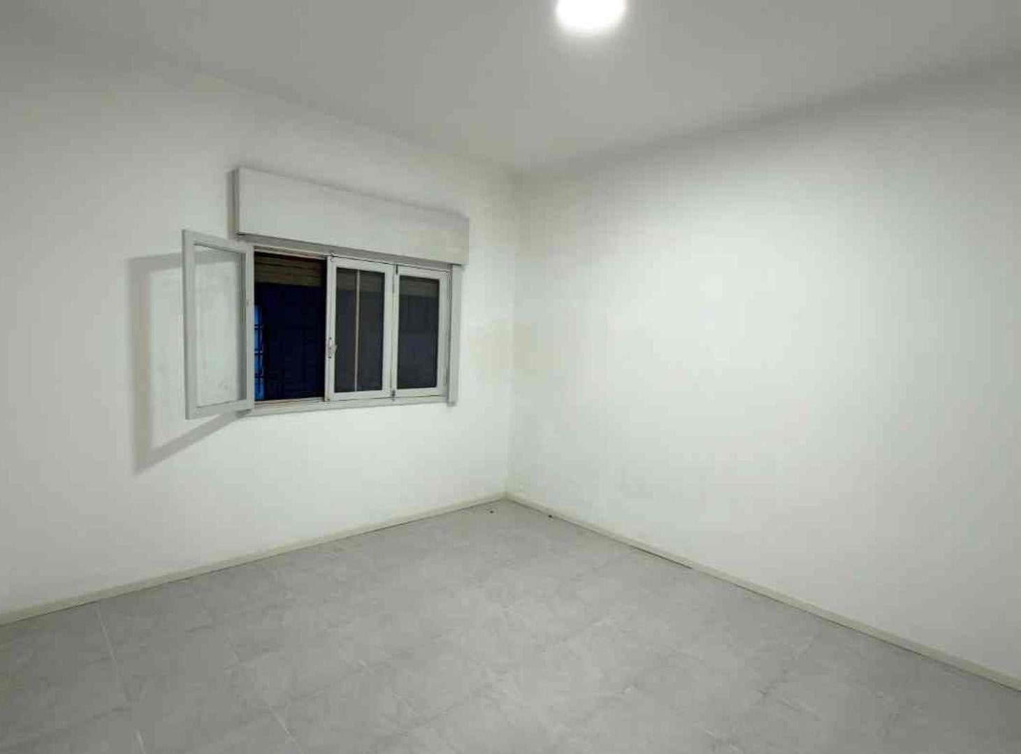 Foto de CASA EN VENTA 3 AMB CON COCHERA Y PATIO BANFIELD, imagen 5