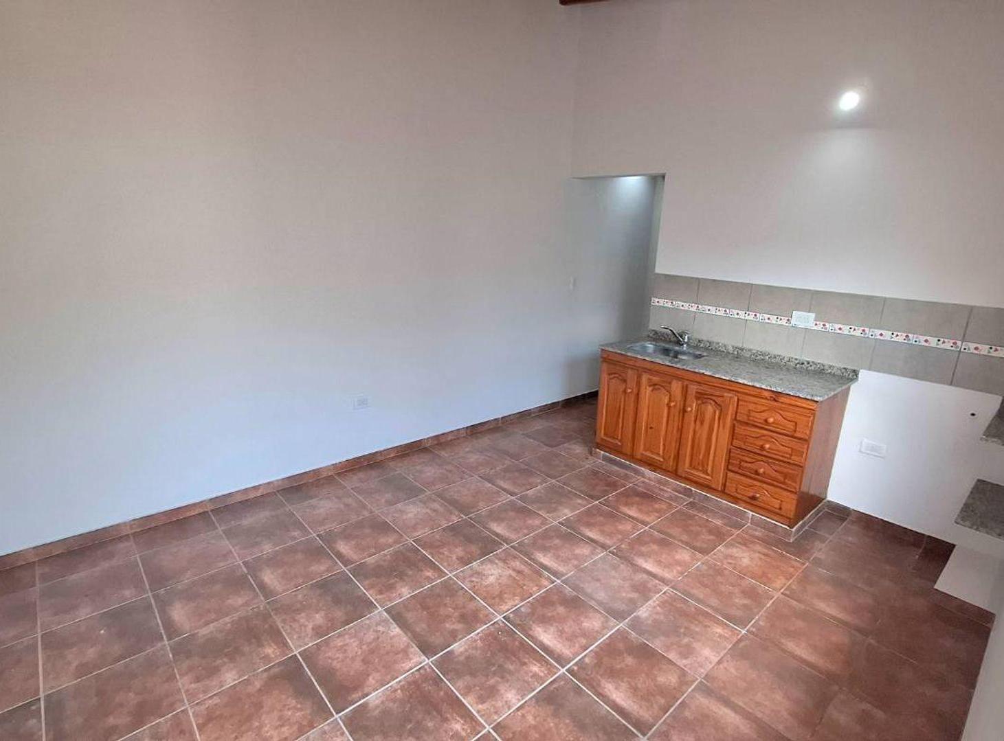 Foto de PH 2 AMBIENTES C PATIO ALQUILER GUILLON A ESTRENAR, imagen 2