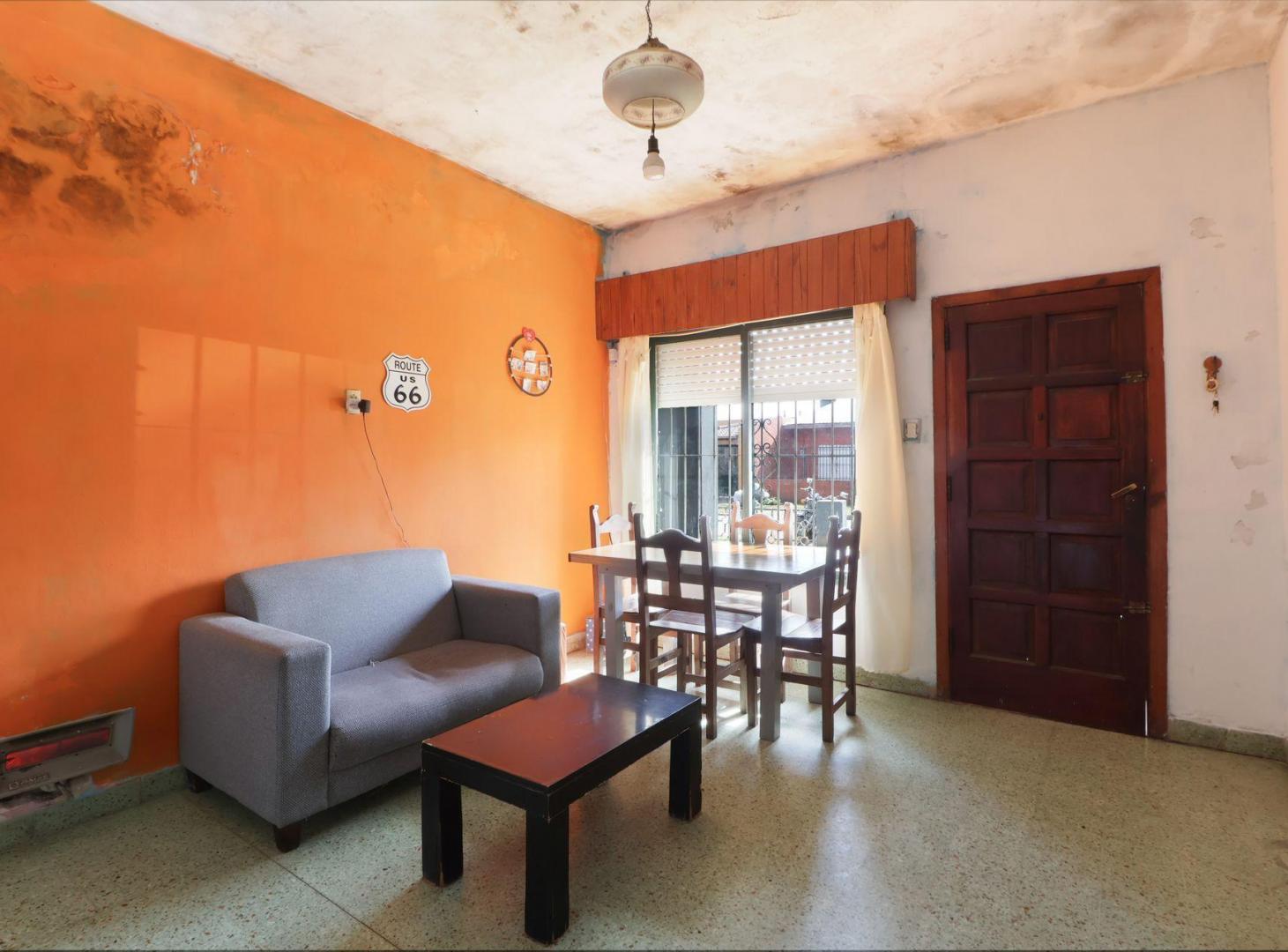 Foto de VENTA CASA CON PARQUE EN MONTEGRANDE, imagen 1