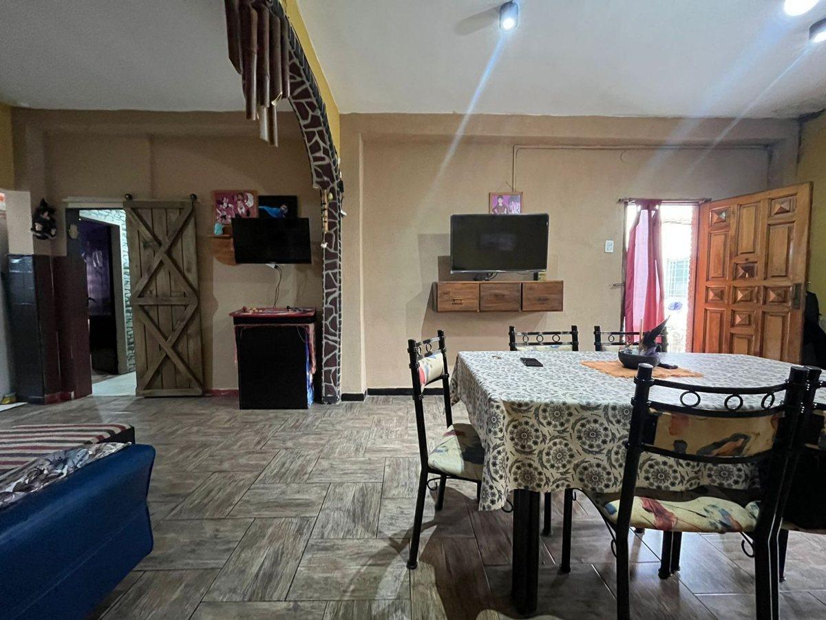 Foto de CASA EN VENTA 4 AMBIENTES TEMPERLEY + DEPARTAMENTO, imagen 2