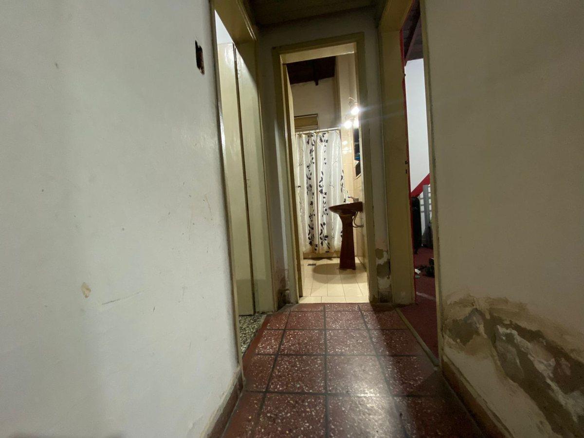 Foto de CASA 4 AMBIENTES EN VENTA EN LOMAS DE ZAMORA, imagen 2