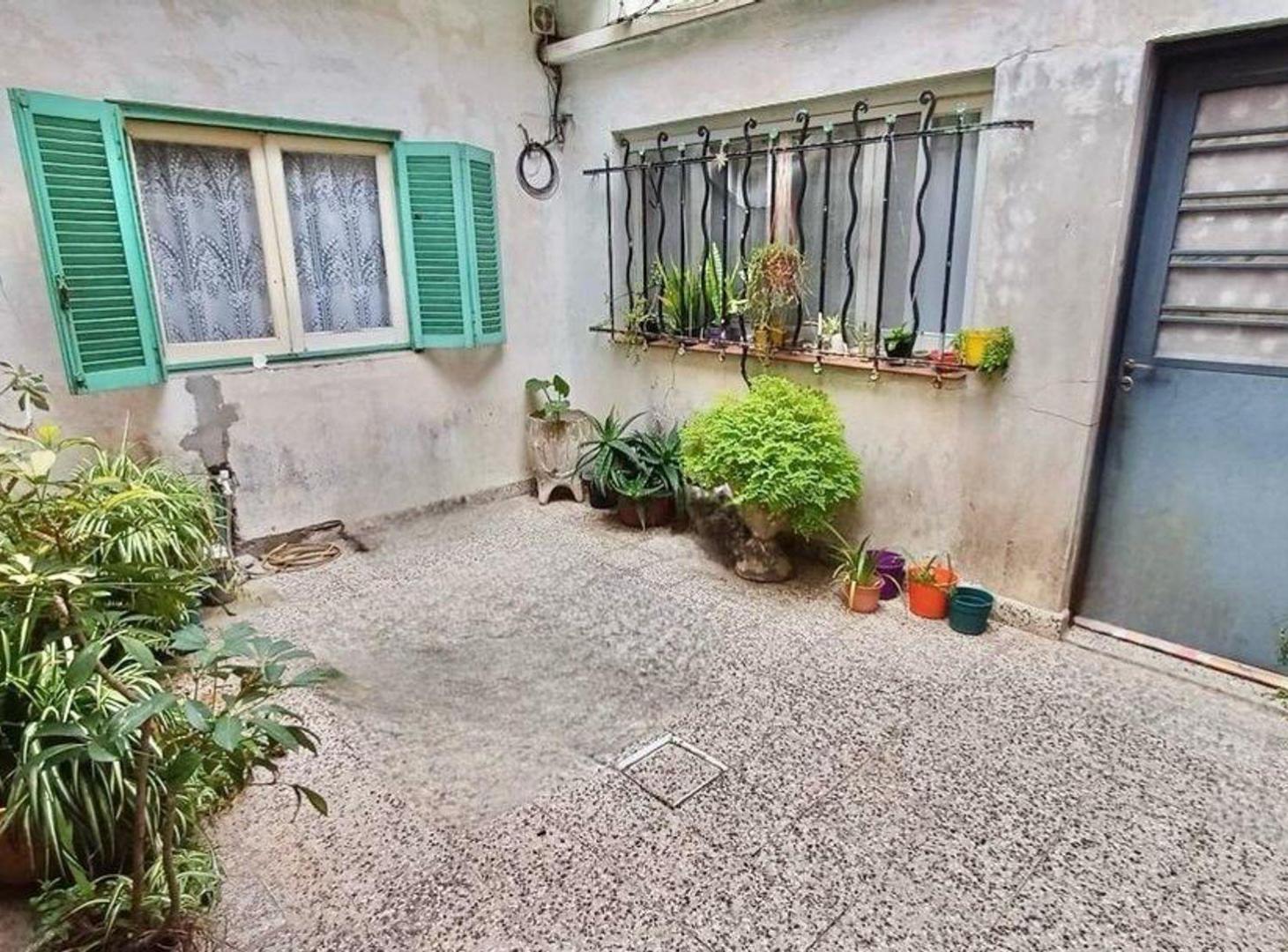 Foto de PH 3 ambientes VENTA Lanus, imagen 3