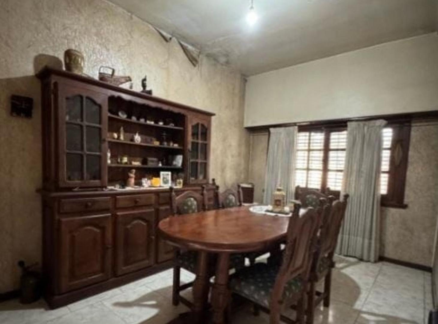 Foto de Casa 5 ambientes en Venta Banfield con patio, imagen 5