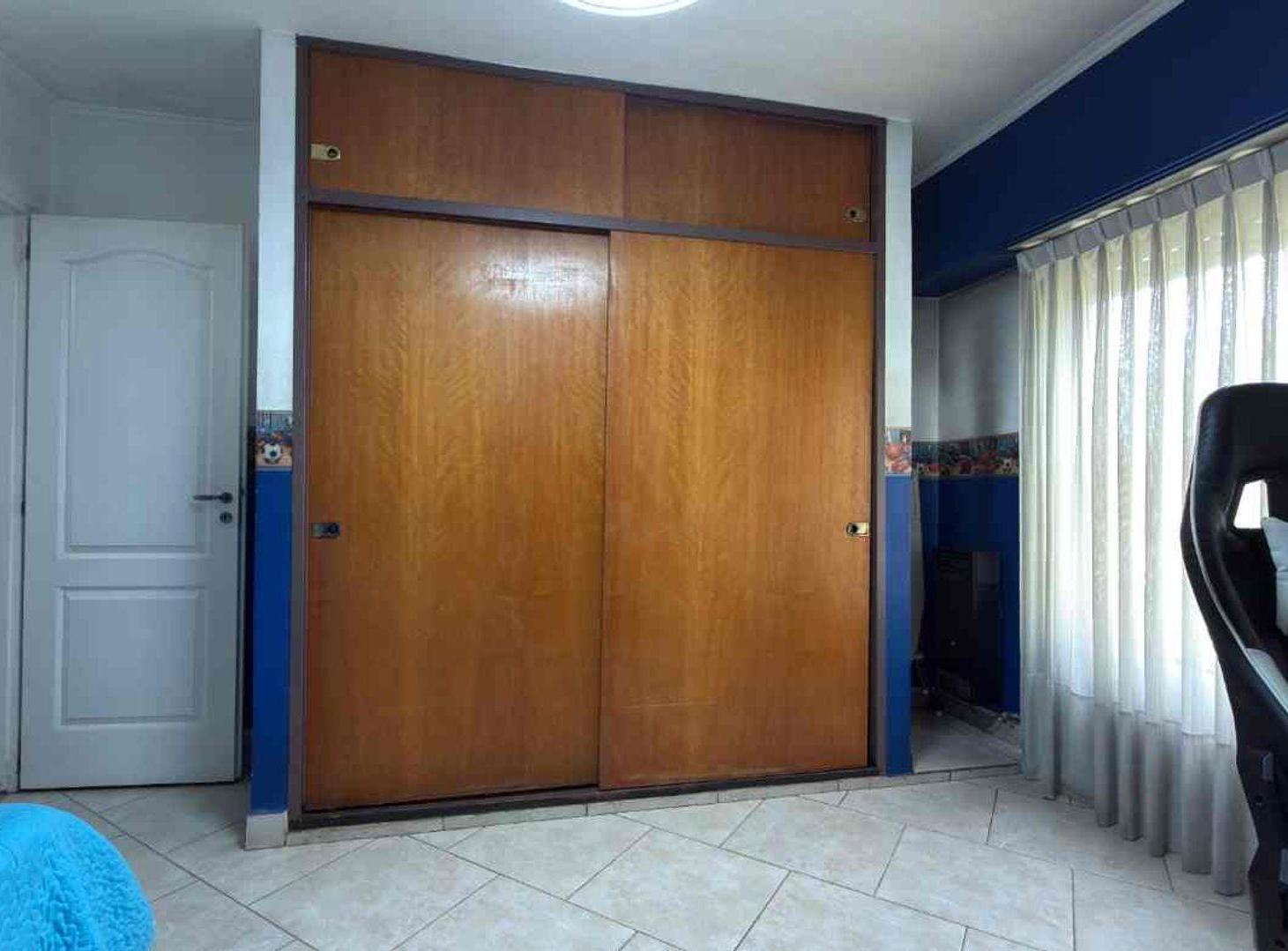 Foto de CASA 5 AMB EN VENTA LOMAS DE ZAMORA CON PATIO, imagen 4