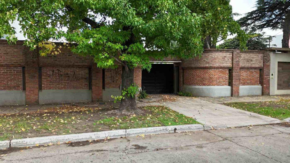 Foto de CASA 4 Amb. / CASA 2 Amb. y Quincho VENTA L.ZAMORA, imagen 1