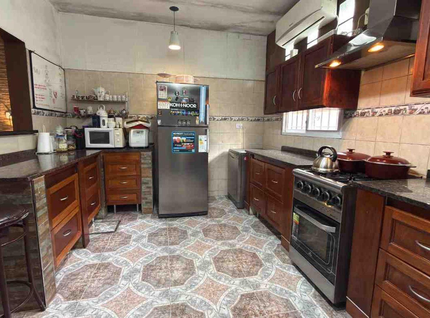 Foto de VENTA CASA 4 AMBIENTES EN TEMPERLEY, imagen 5