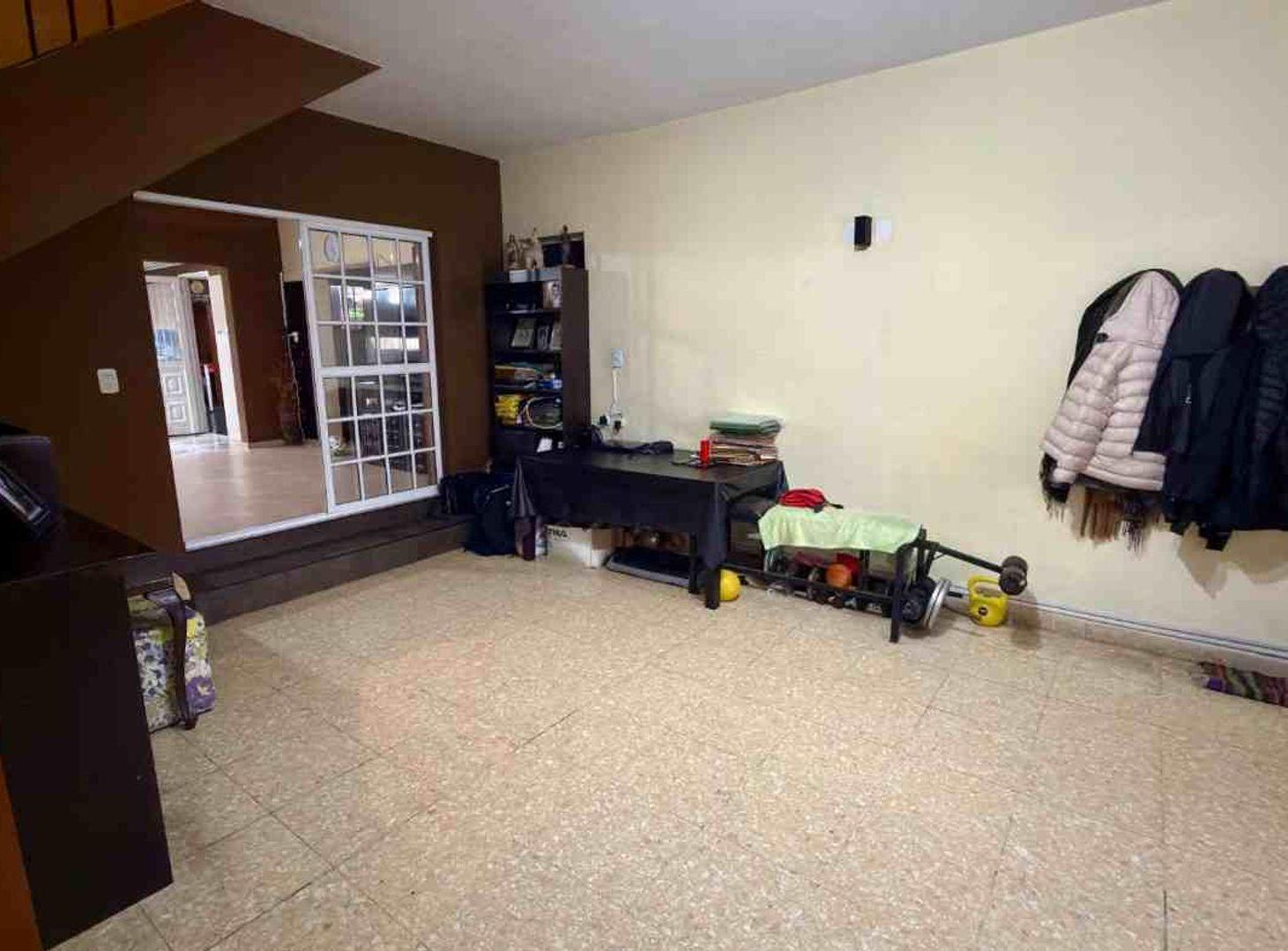 Foto de VENTA CASA 4 AMBIENTES EN TEMPERLEY, imagen 1