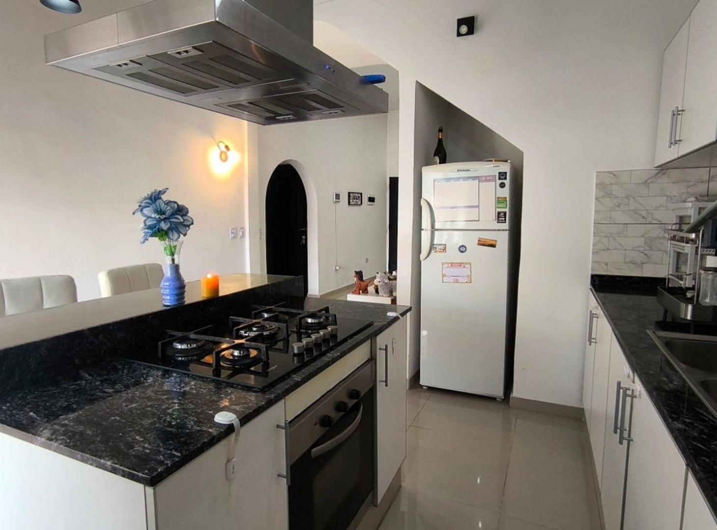 Foto de PH EN VENTA CON COCHERA Y PATIO, imagen 2