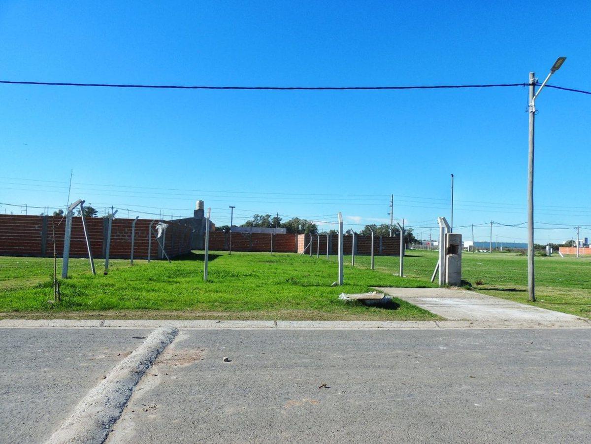 Foto de LOTE EN BURZACO, imagen 2