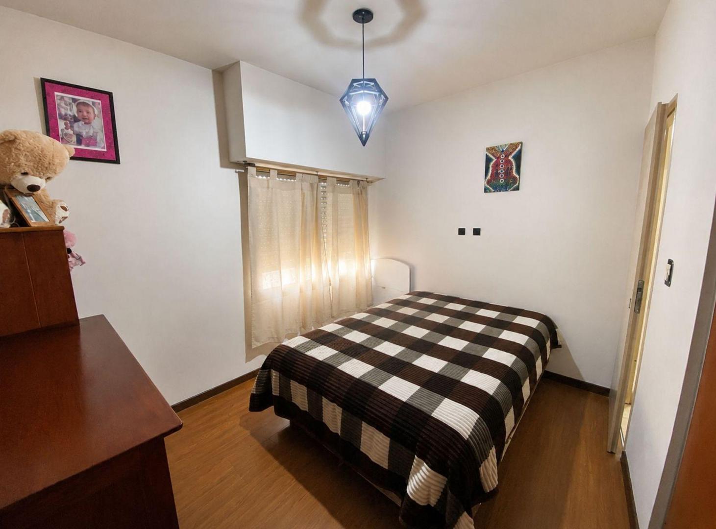 Foto de VENTA DEPARTAMENTO 2 AMB CON COCHERA BURZACO, imagen 4