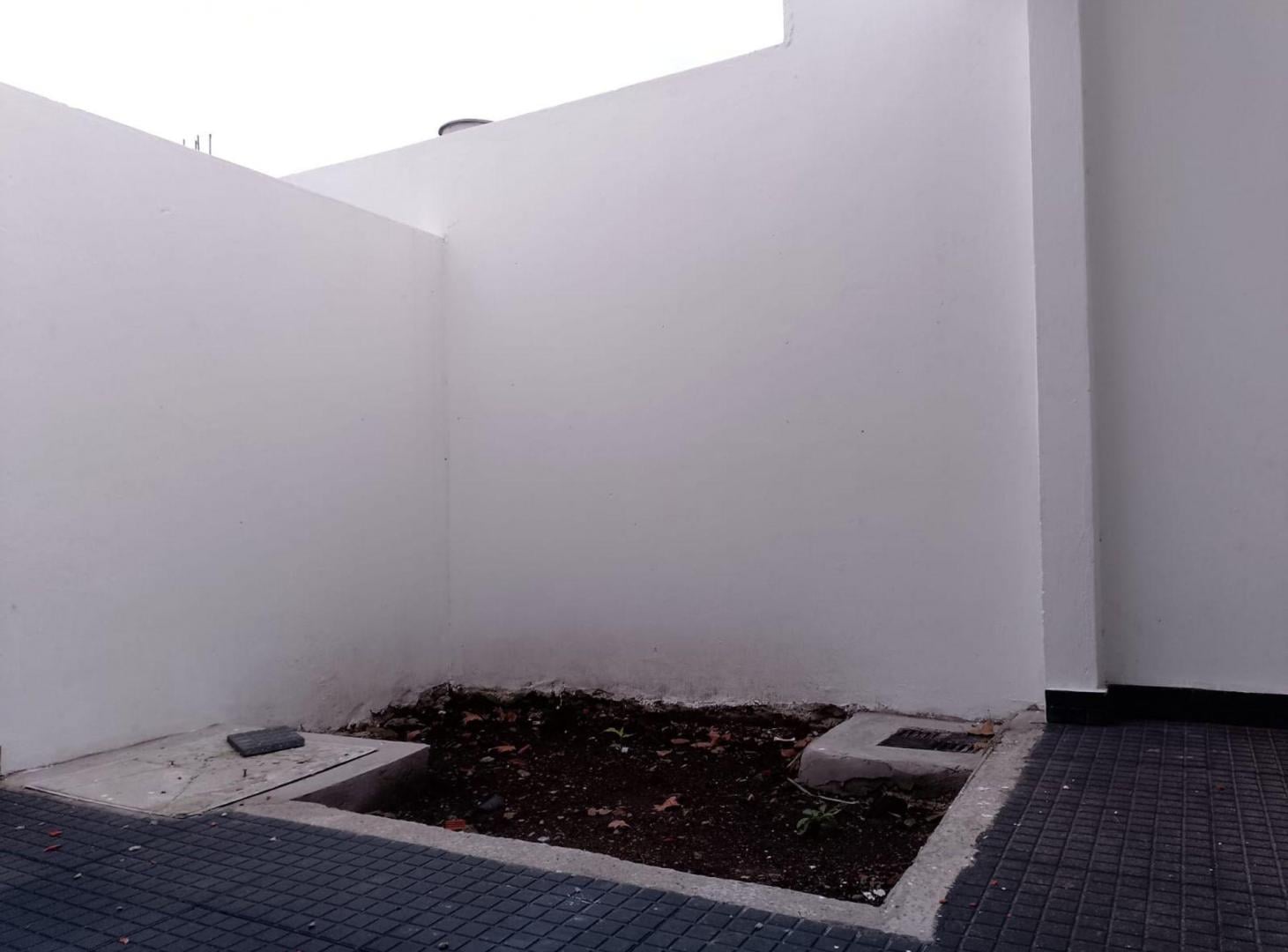 Foto de MONOAMBIENTE A ESTRENAR CON PATIO, LOMAS DE ZAMORA, imagen 4