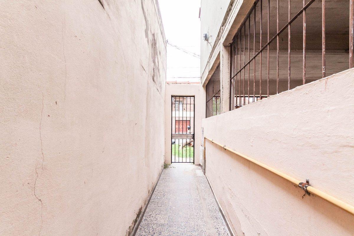 Foto de PH EN VENTA 3 AMBIENTES EN LOMAS DE ZAMORA, imagen 3