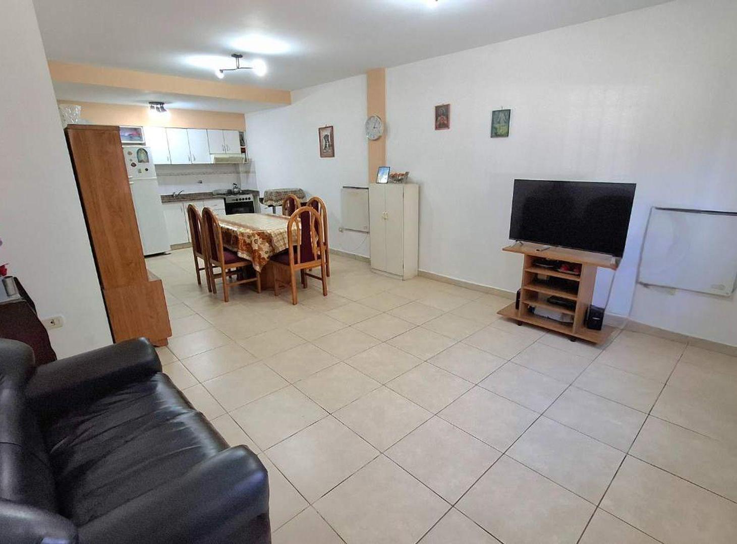 Foto de PH AL FRENTE 2 AMBIENTES VENTA VALENTIN ALSINA, imagen 3