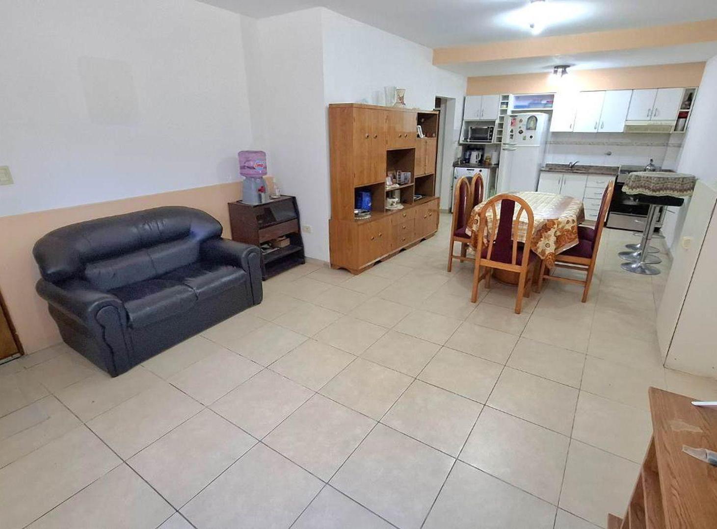 Foto de PH AL FRENTE 2 AMBIENTES VENTA VALENTIN ALSINA, imagen 4