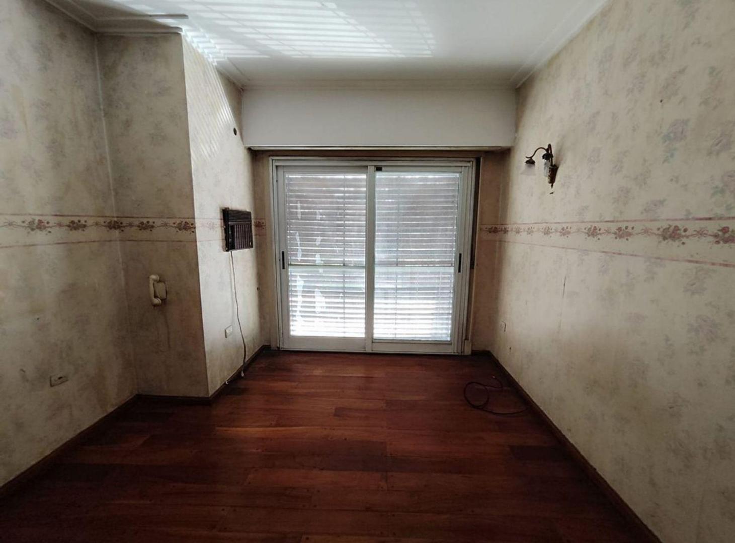 Foto de CASA 4 AMB -VENTA -BANFIELD-APTA CREDITO!, imagen 4