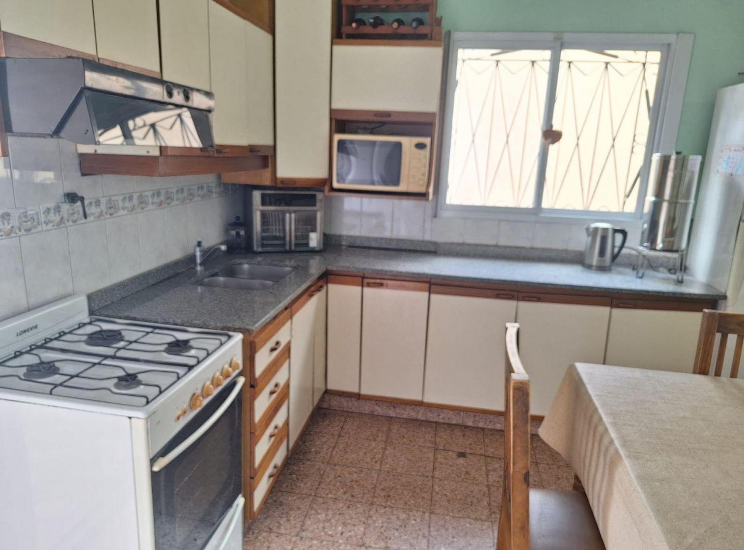 Foto de CASA 6 AMBIENTES VENTA QUINCHO BURZACO, imagen 2