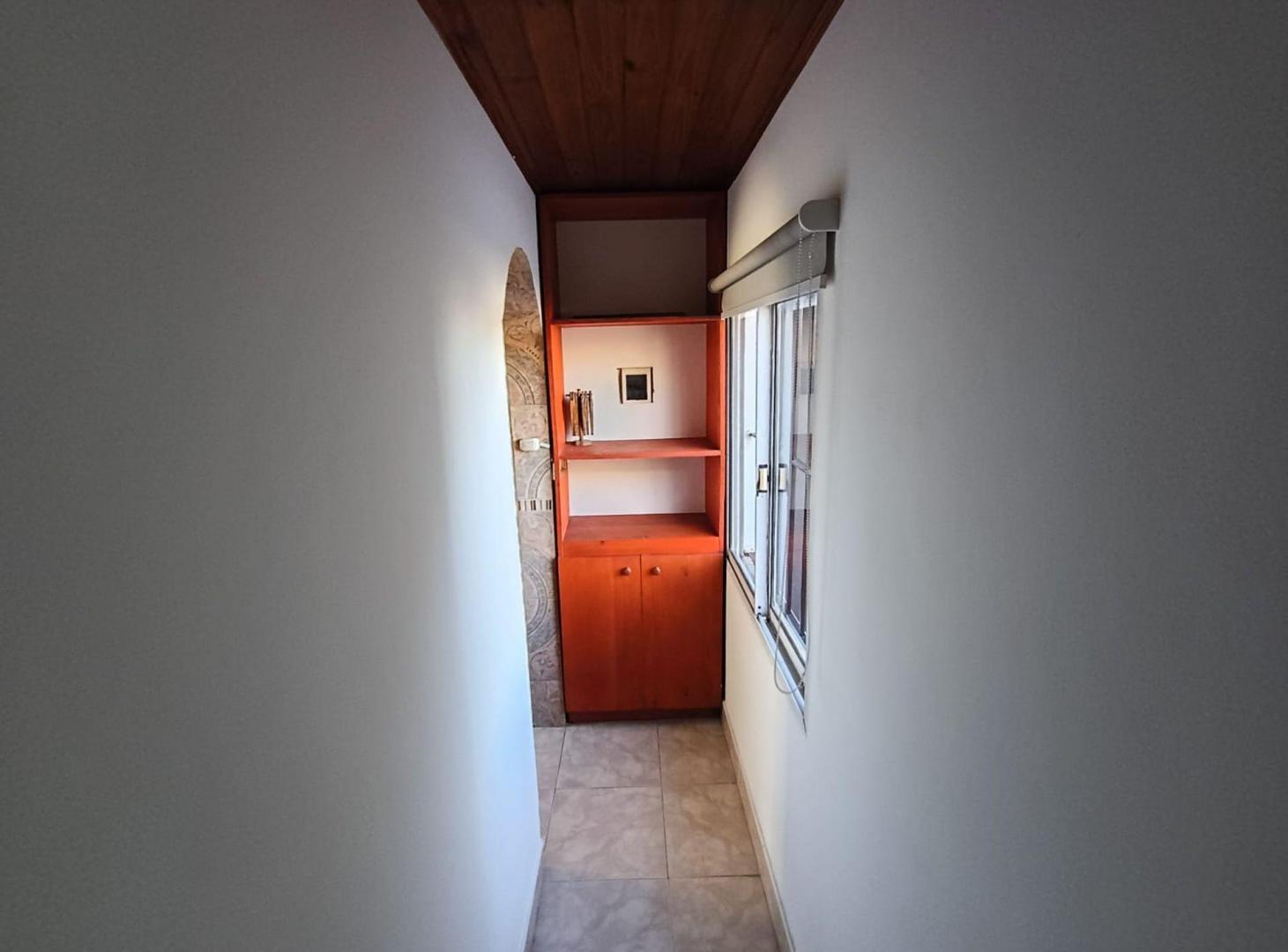 Foto de CASA + DEPARTAMENTO CON TERRENO VENTA BANFIELD, imagen 1