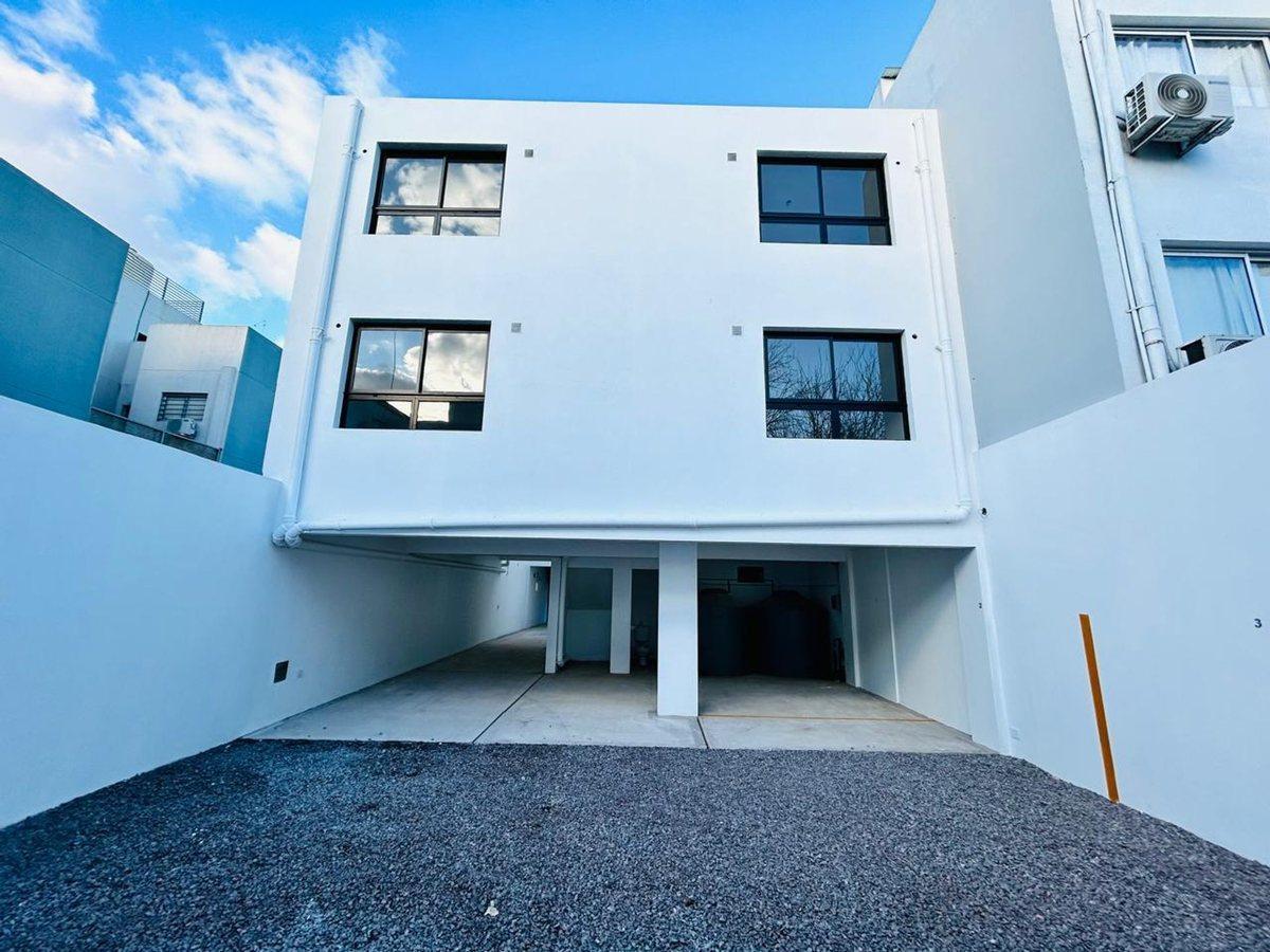Foto de 2 cocheras descubiertas venta Lomas de Zamora, imagen 4