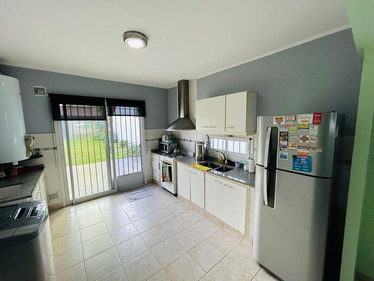 Foto de Venta casa reciclada a nueva Lomas de Zamora, imagen 3