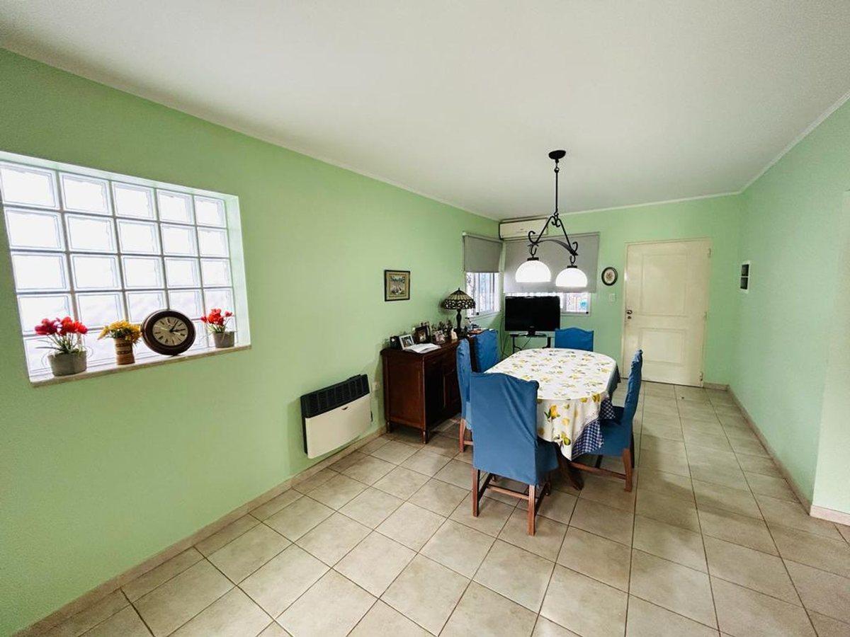 Foto de Venta casa reciclada a nueva Lomas de Zamora, imagen 1