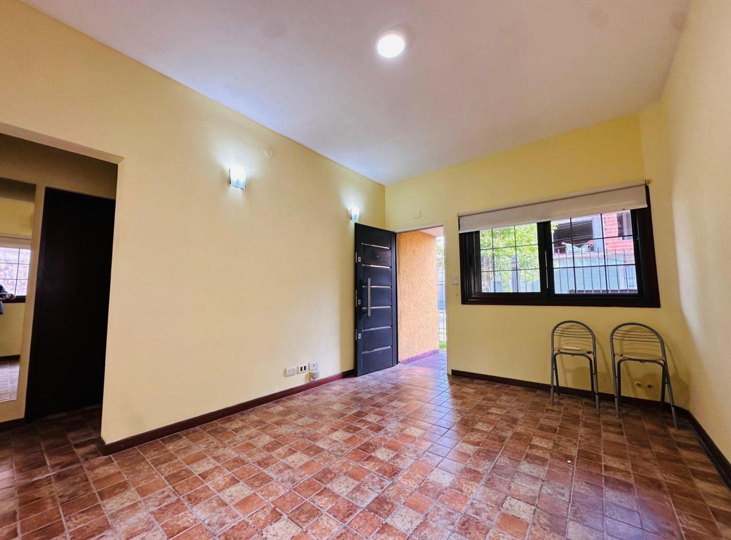 Foto de VENTA CASA 2 DORMITORIOS PARQUE GARAGE RECICLADA, imagen 5