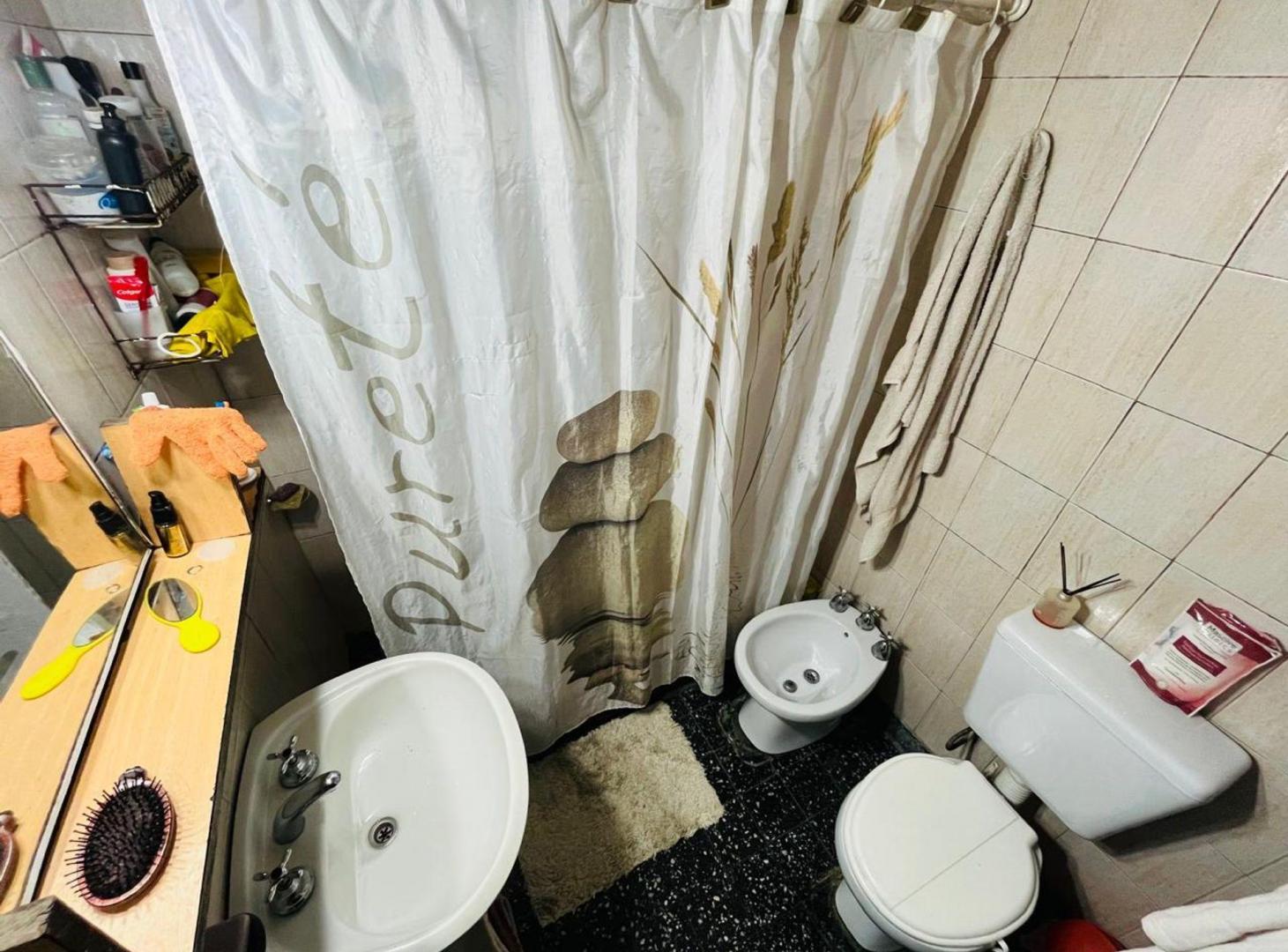 Foto de VENTA 2 CASAS DE 3 AMBIENTES MAS LOCAL LOMAS, imagen 5