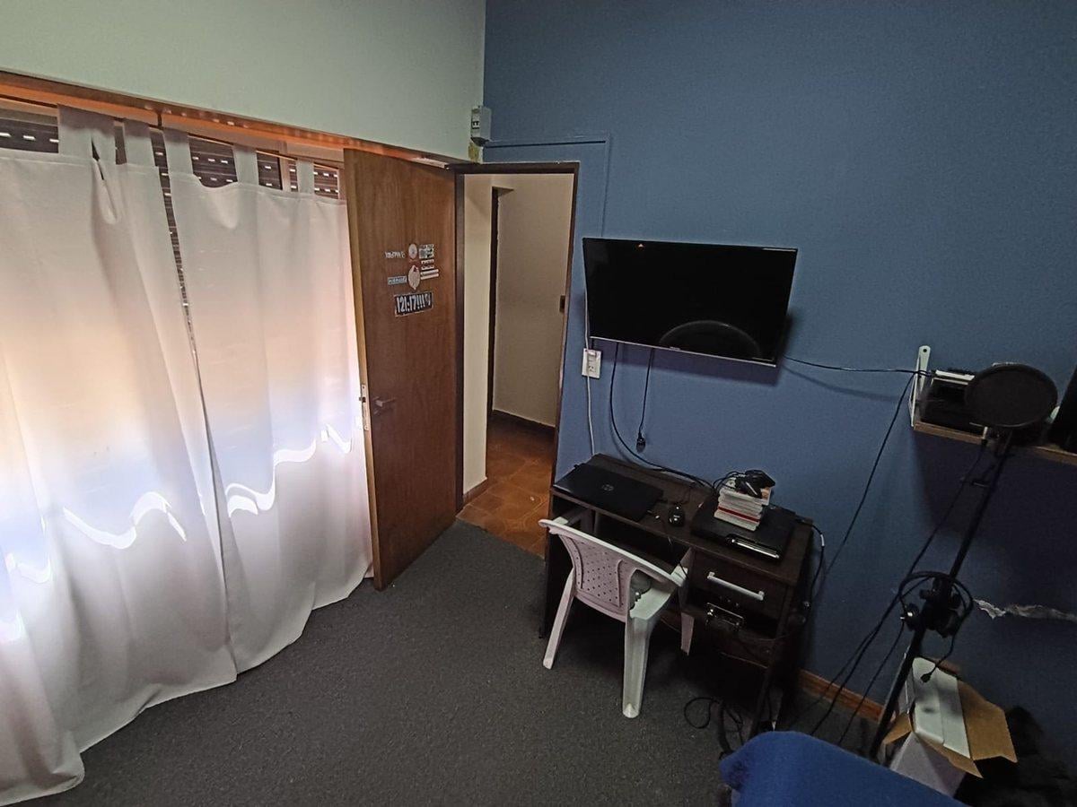 Foto de VENTA CASA 5 AMBIENTES APTA CREDITO B NACION LOMAS, imagen 3