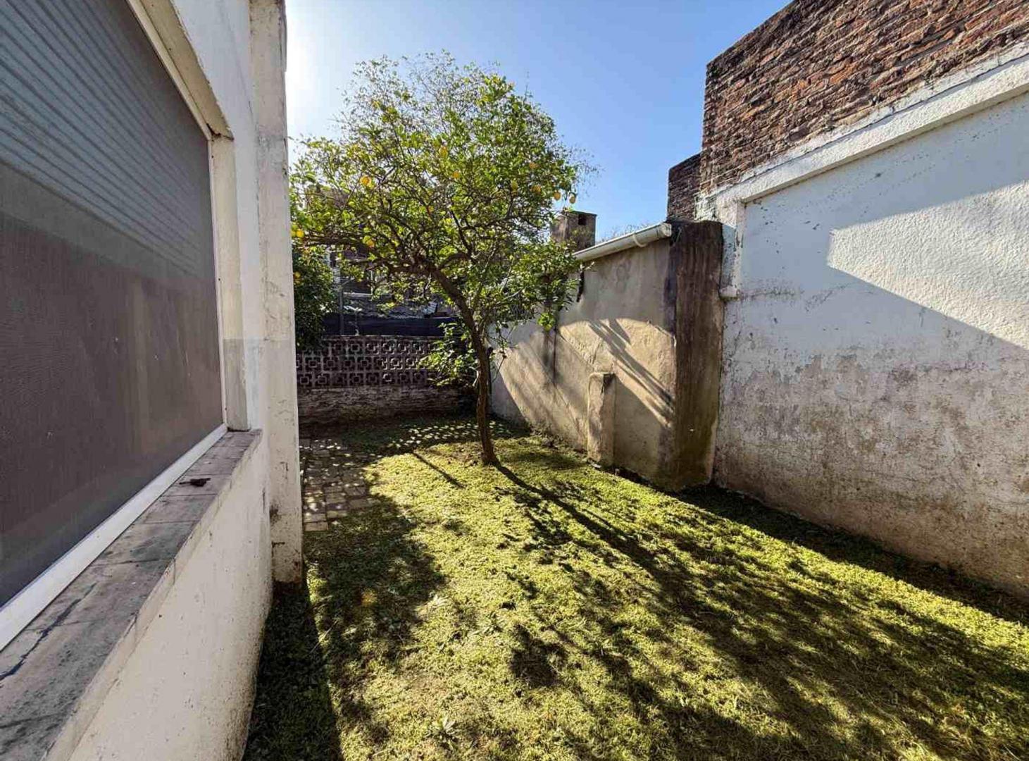 Foto de PH DOS AMBIENTES EN VENTA CON PATIO, imagen 1