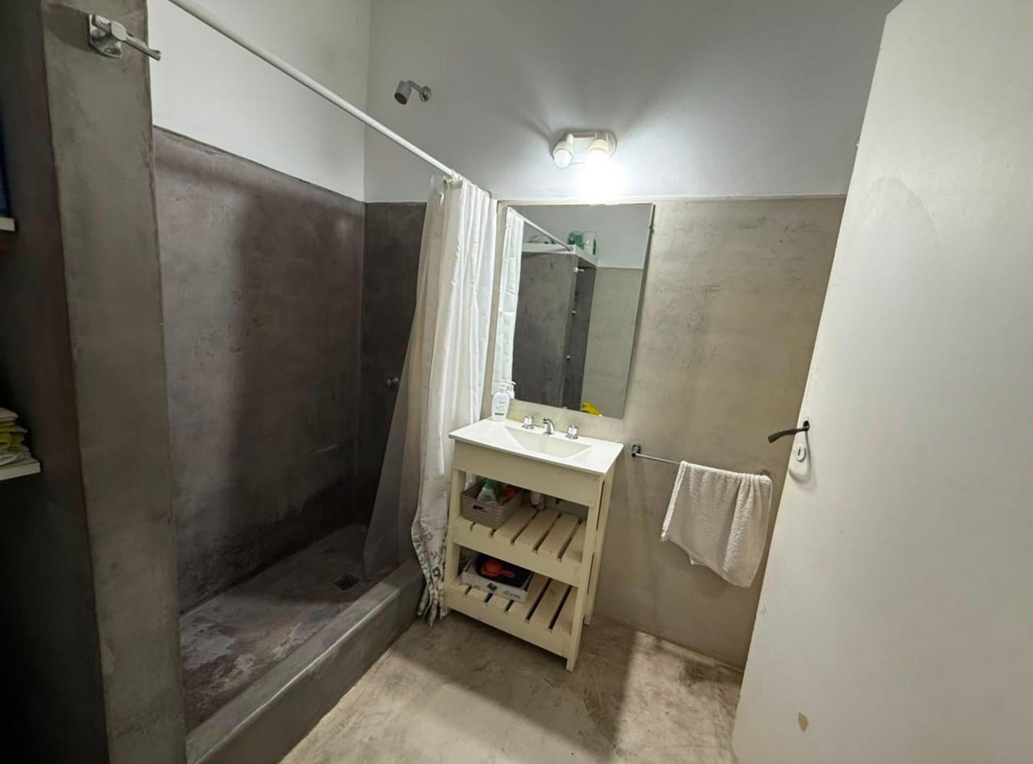 Foto de PH 4 AMBIENTES EN VENTA CON TERRAZA Y COCHERA, imagen 5