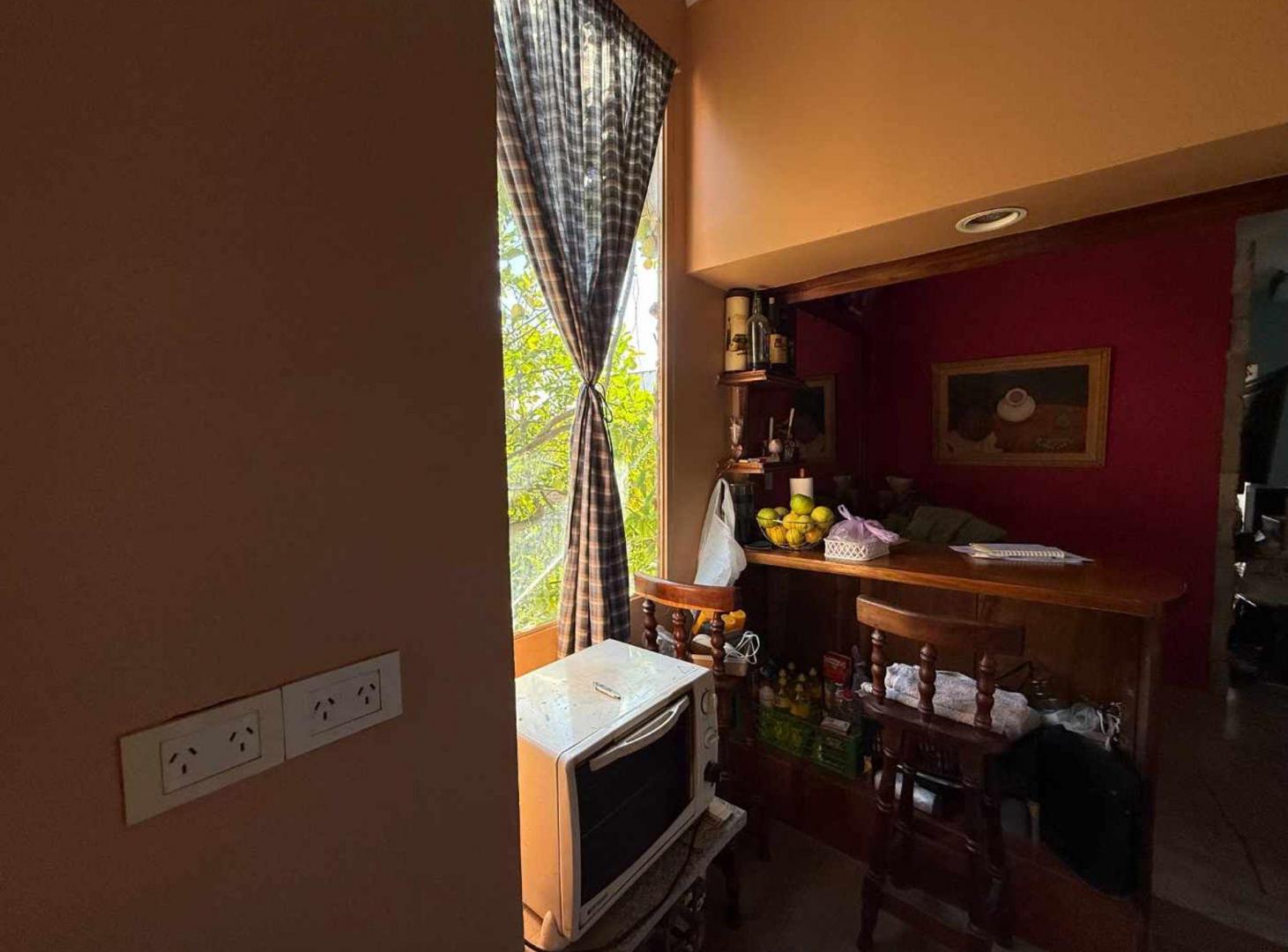 Foto de VENTA VIVIENDA MULTIFAMILIAR 6 DPTOS C/RENTA BUDGE, imagen 4