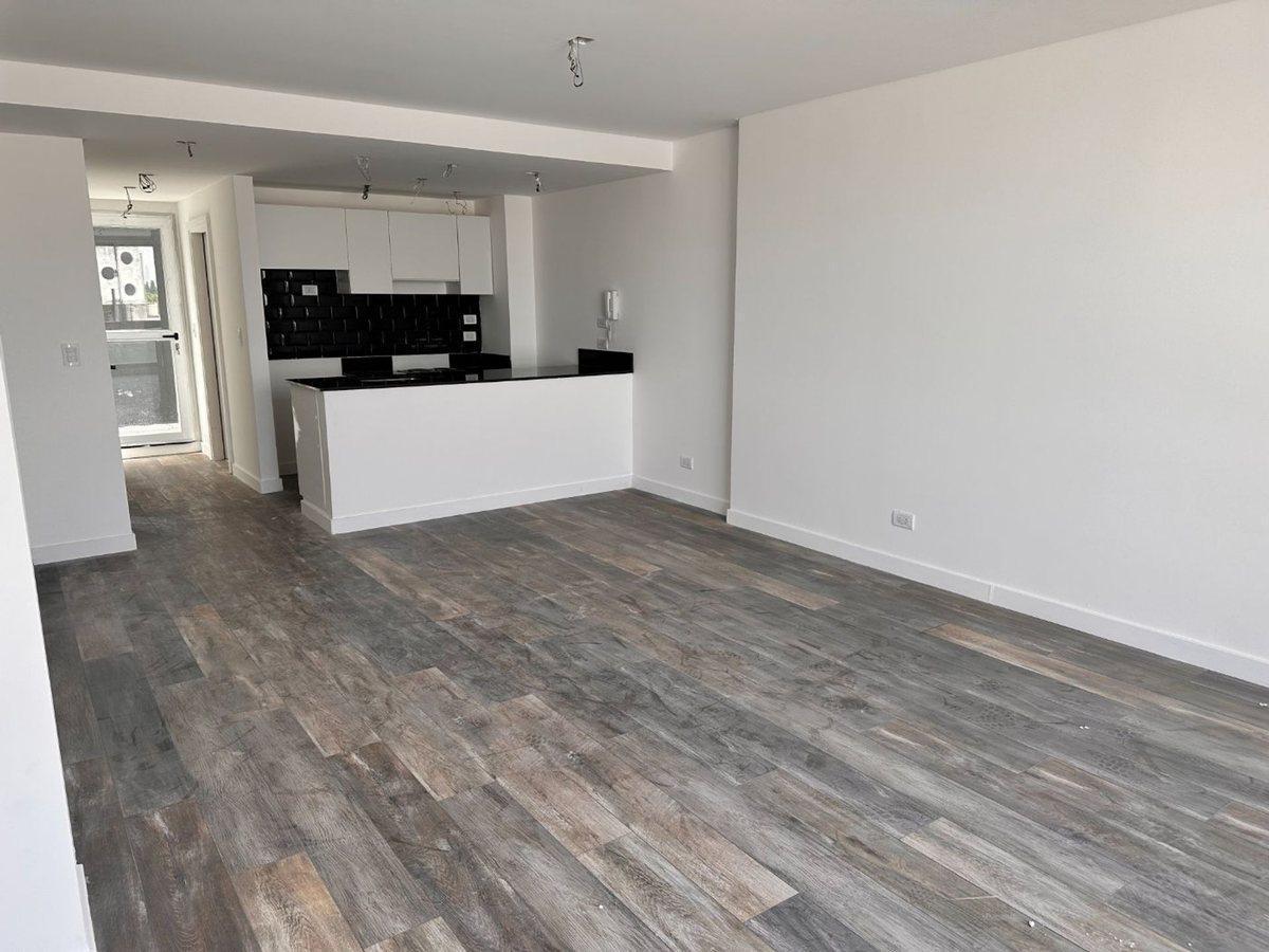 Foto de DEPARTAMENTO MONOAMBIENTE EN VENTA VALENTIN ALSINA, imagen 3