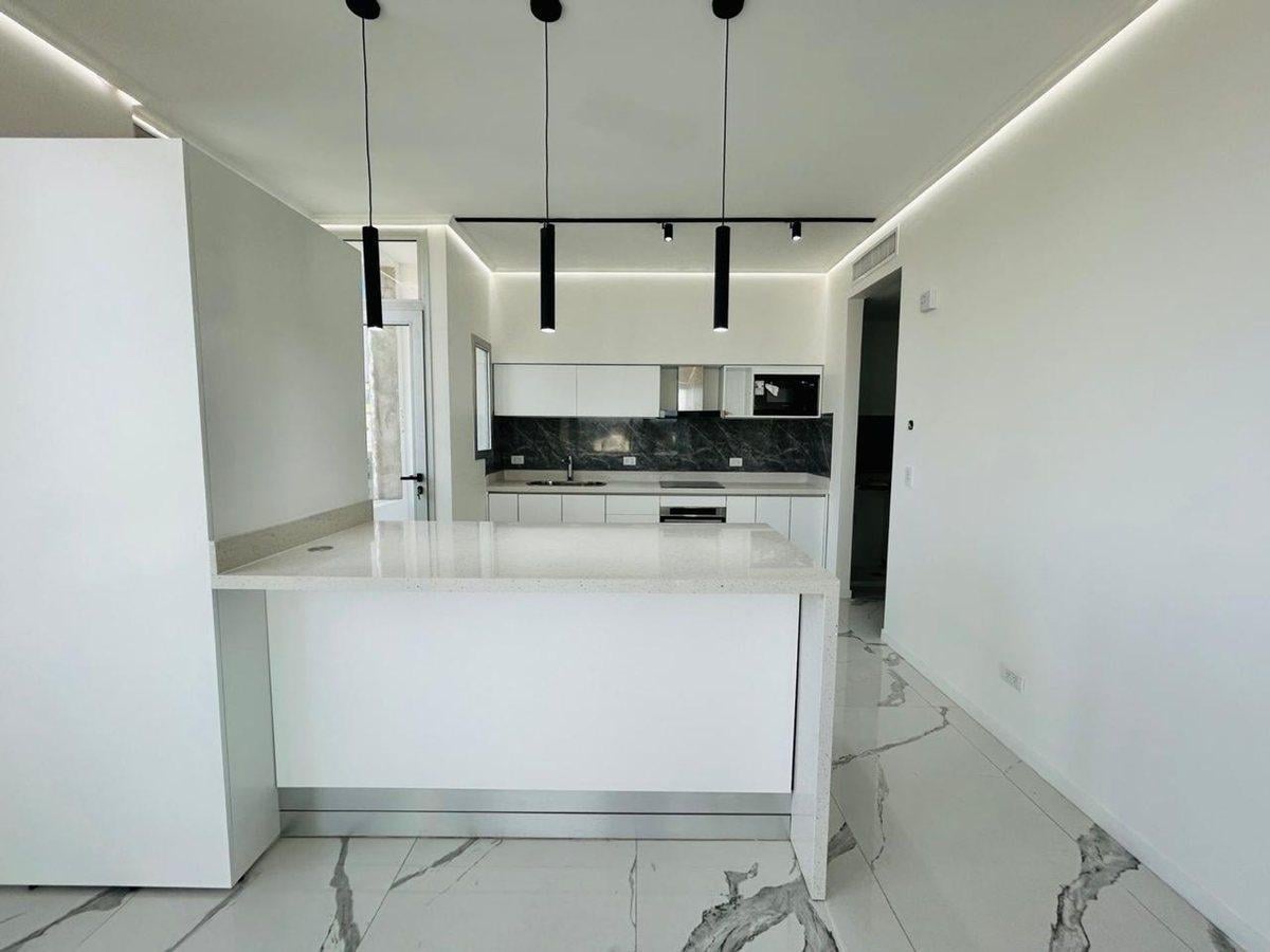 Foto de Departamento 4 ambientes en venta Lomas de Zamora, imagen 4