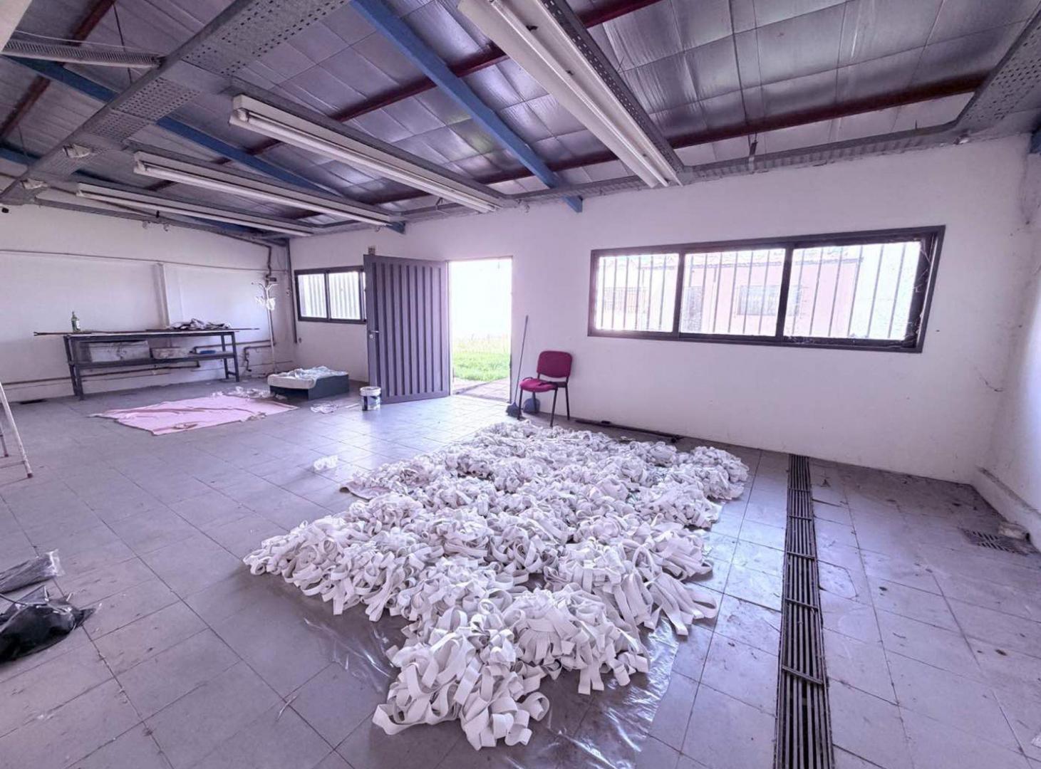 Foto de Galpón/Depósito en venta L. de Zamora c/ trifásica, imagen 2
