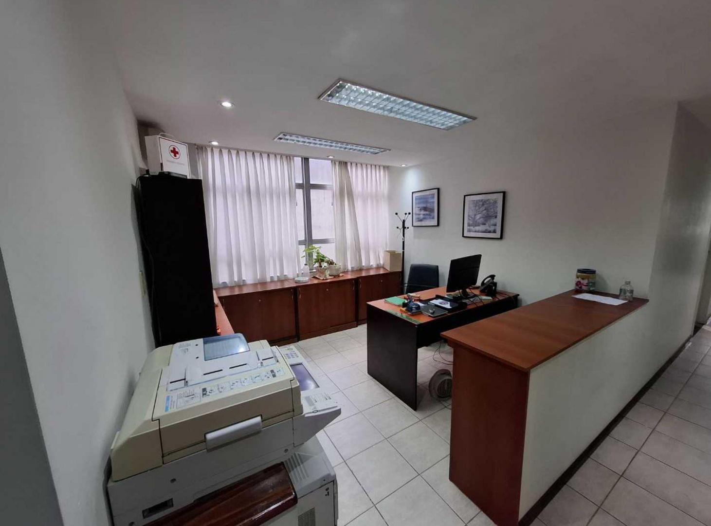 Foto de OFICINA EN VENTA MICROCENTRO PLANTA COMPLETA, imagen 5