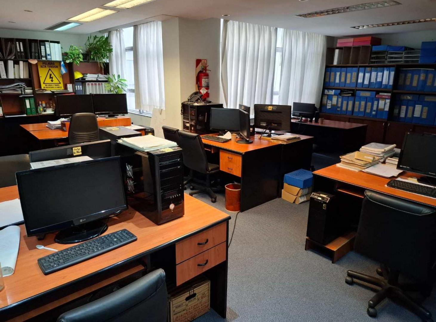 Foto de OFICINA EN VENTA MICROCENTRO PLANTA COMPLETA, imagen 1