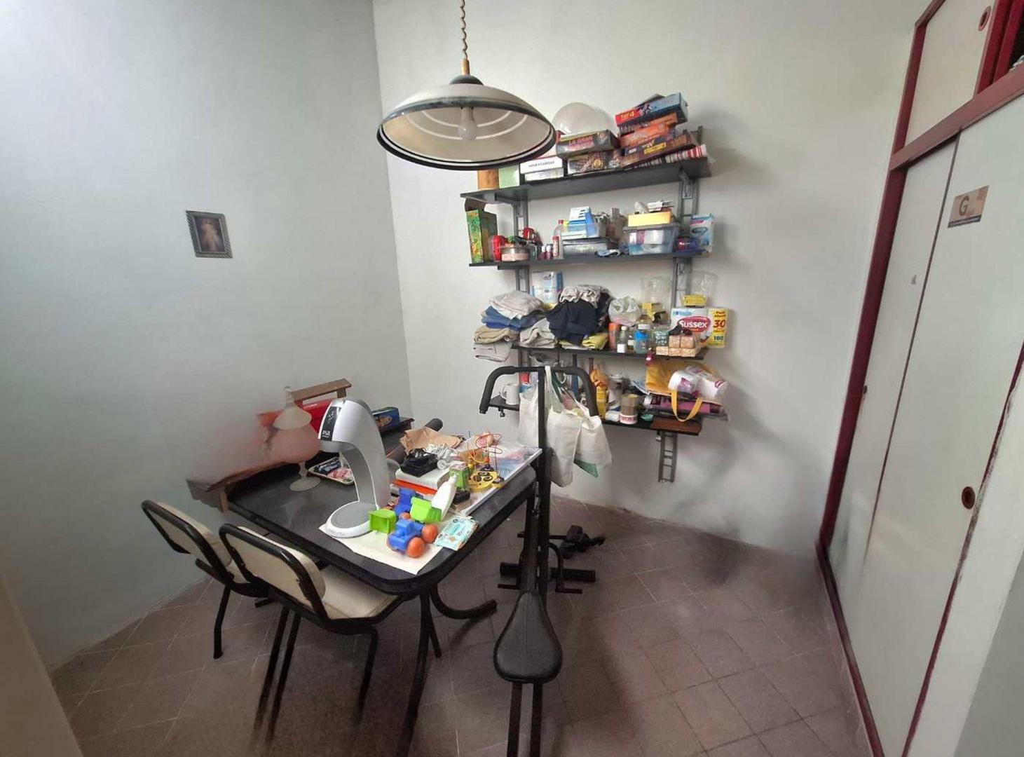 Foto de CASA 4 AMBIENTES VENTA TEMPERLEY JARDIN 2 FAMILIAS, imagen 5