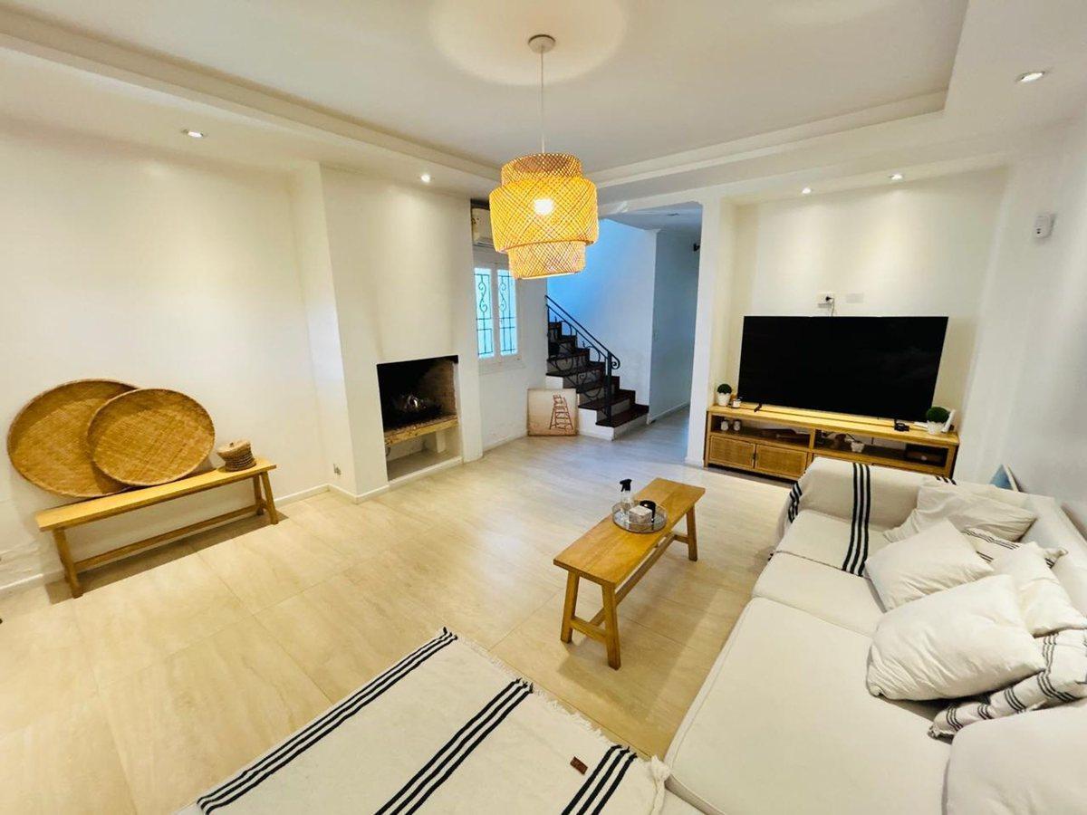 Foto de Casa 5 ambientes venta Remedios de Escalada, imagen 3