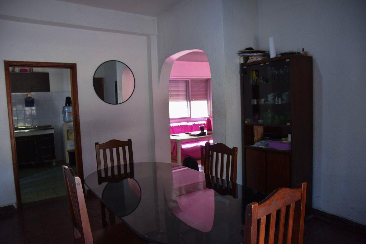 Foto de Casa 3 ambientes en venta en Banfield con cochera, imagen 2