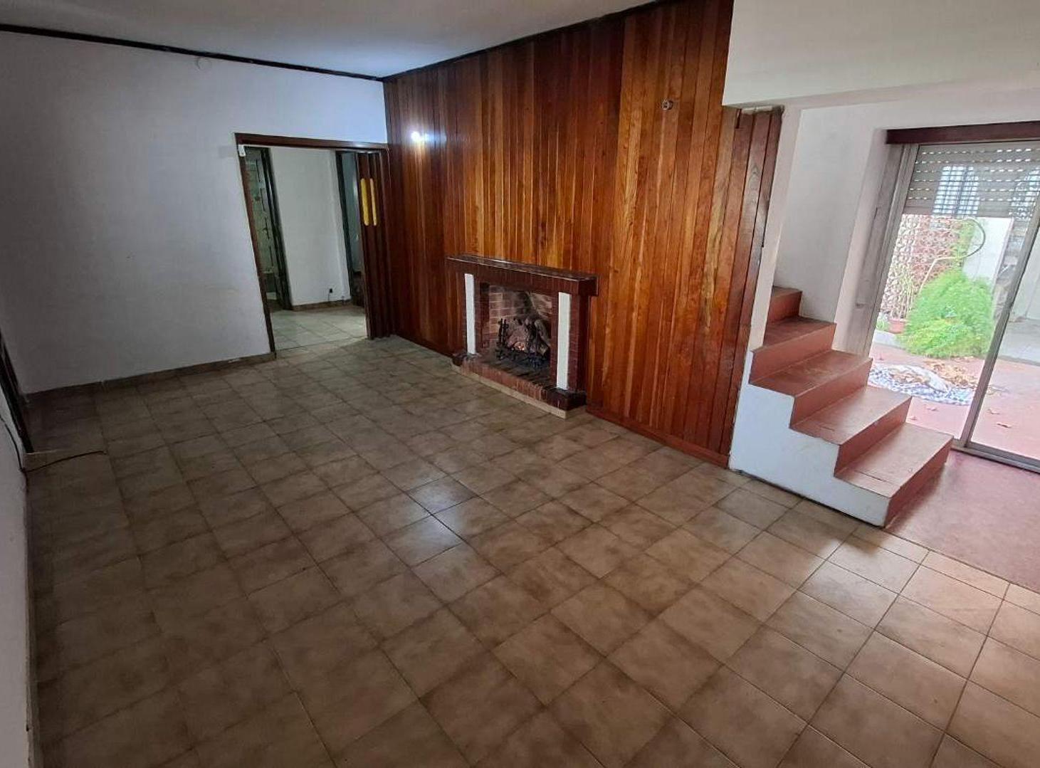 Foto de CASA 4 AMBIENTES VENTA LOMAS A REFACCIONAR, imagen 4