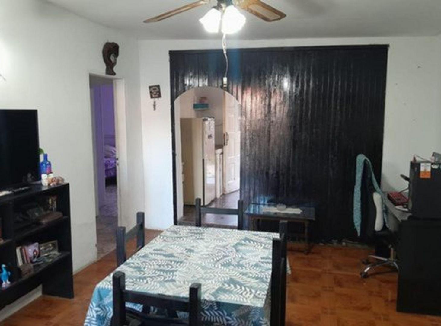 Foto de CASA 3 AMBIENTES VENTA LONGCHAMPS CON PARQUE, imagen 4