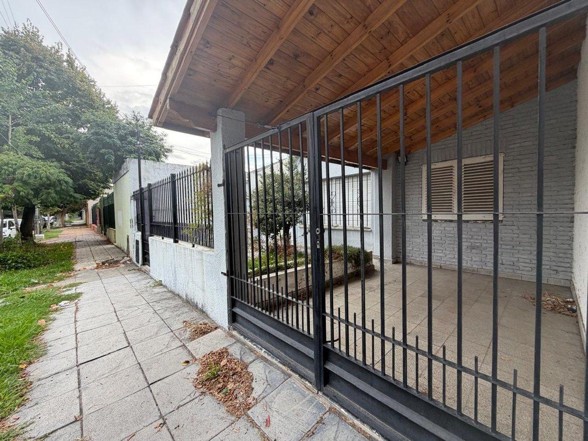 Foto de CASA VENTA 3 AMBIENTES TEMPERLEY , OPORTUNIDAD, imagen 5