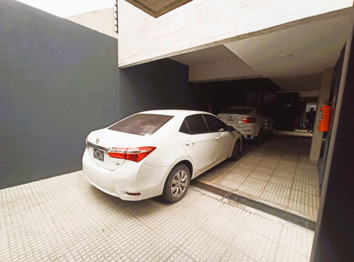 Foto de DEPARTAMENTO DOS AMBIENTES MONTE GRANDE Y TERRAZA, imagen 3