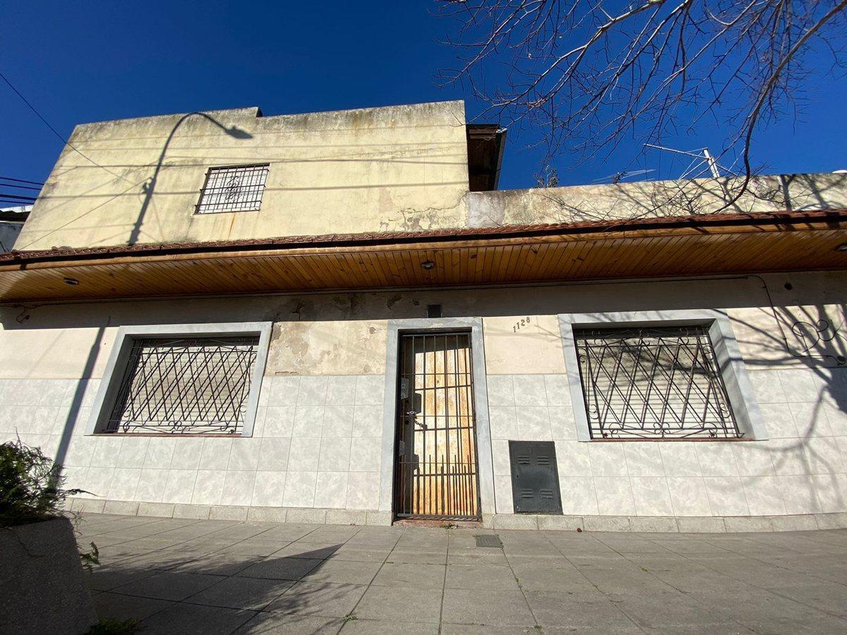 Foto de CASA 3 AMBIENTES EN VENTA EN LANUS, imagen 1