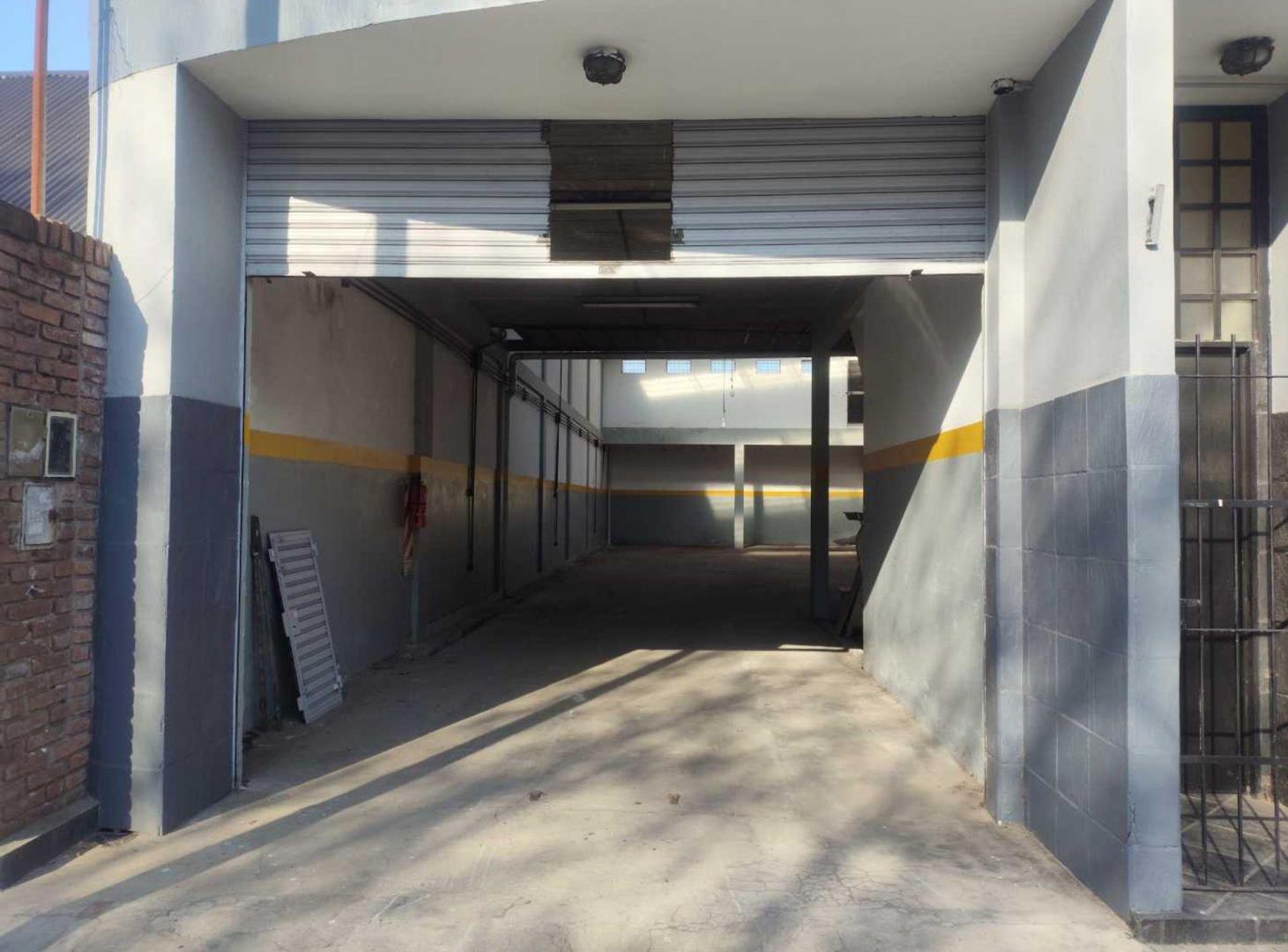 Foto de Deposito+Local +Dpto en venta en Lomas de Zamora, imagen 5