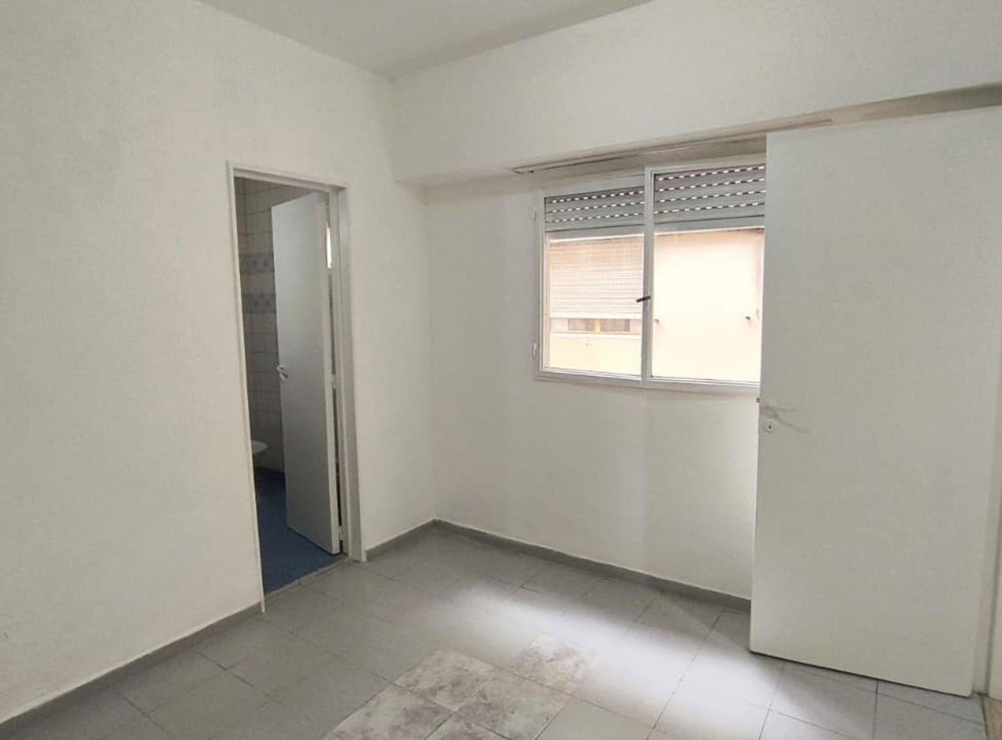 Foto de DEPTO. 2 AMBIENTES VENTA Parque Chacabuco, imagen 2